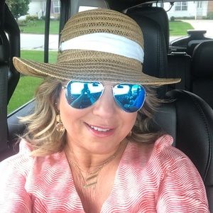 Meet your Posher, Sherri